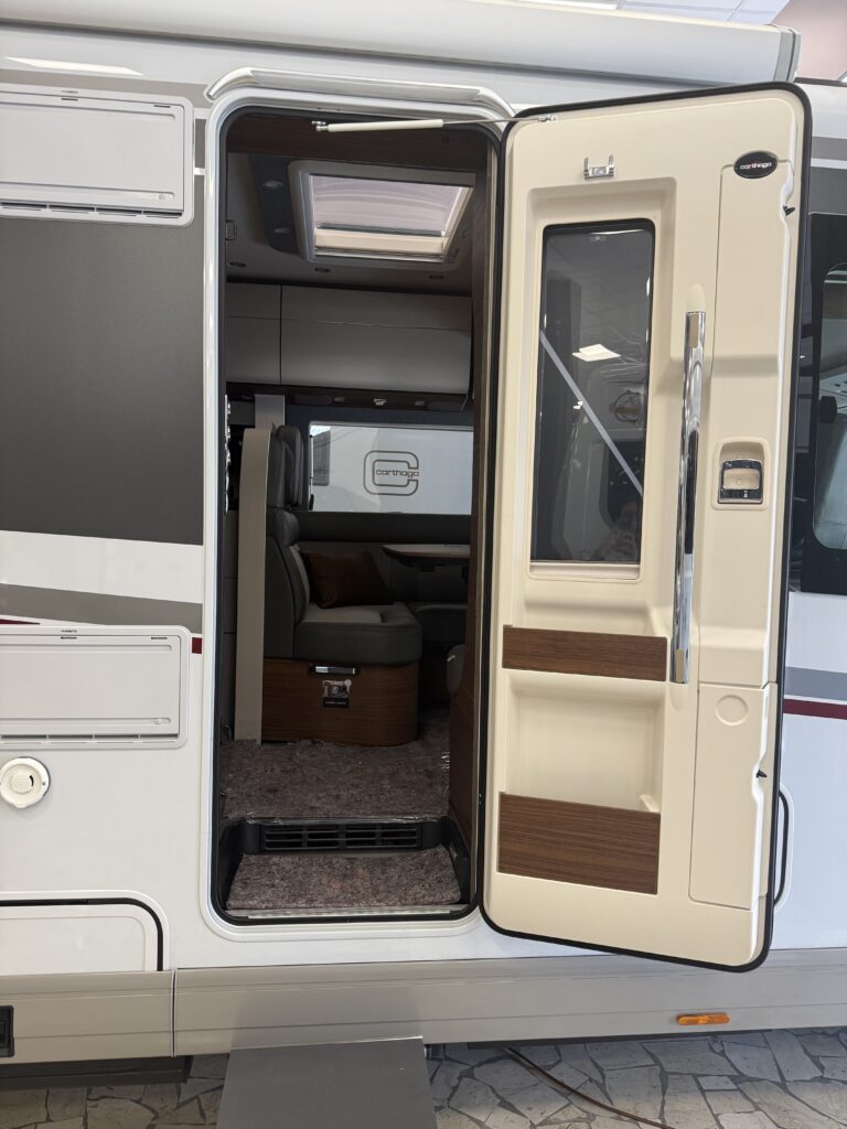 CHIC C-LINE L 4.9 LE MERCEDES – BENZ SPRINTER