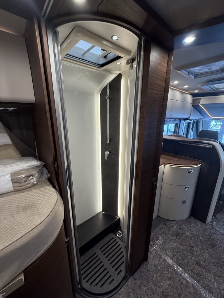 CHIC C-LINE L 4.9 LE MERCEDES – BENZ SPRINTER