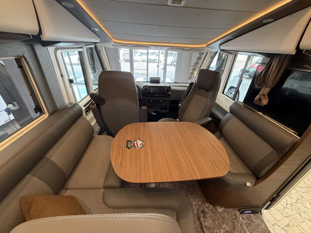 CHIC C-LINE L 4.9 LE MERCEDES – BENZ SPRINTER