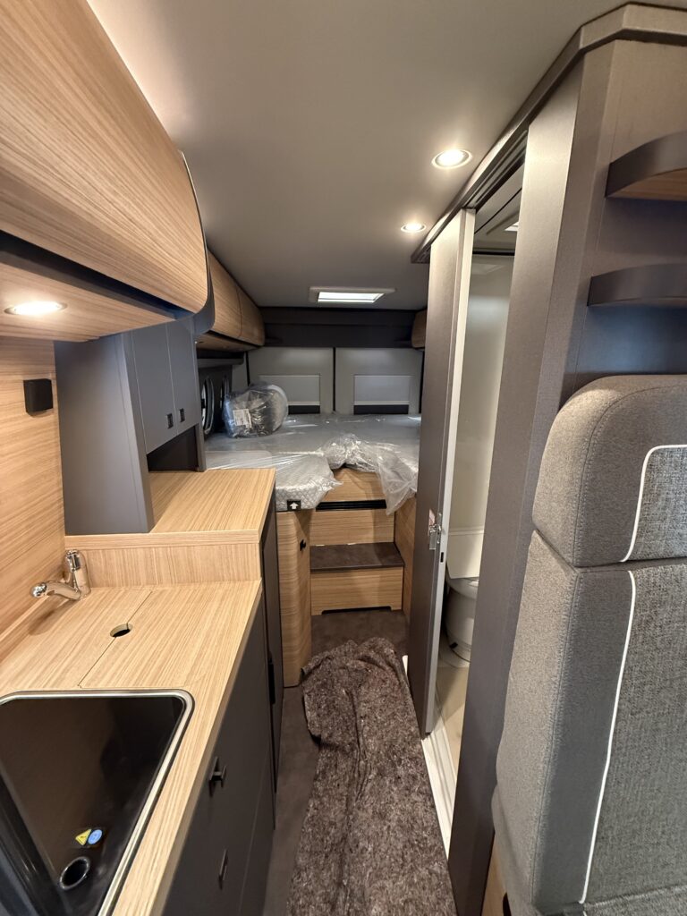 MALIBU VAN DIVERSITY GT SKYVIEW 640 LE K
