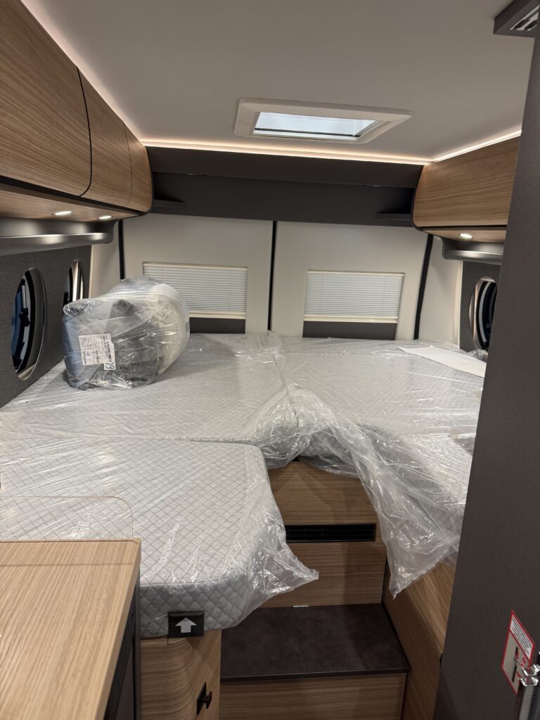 MALIBU VAN DIVERSITY GT SKYVIEW 640 LE K