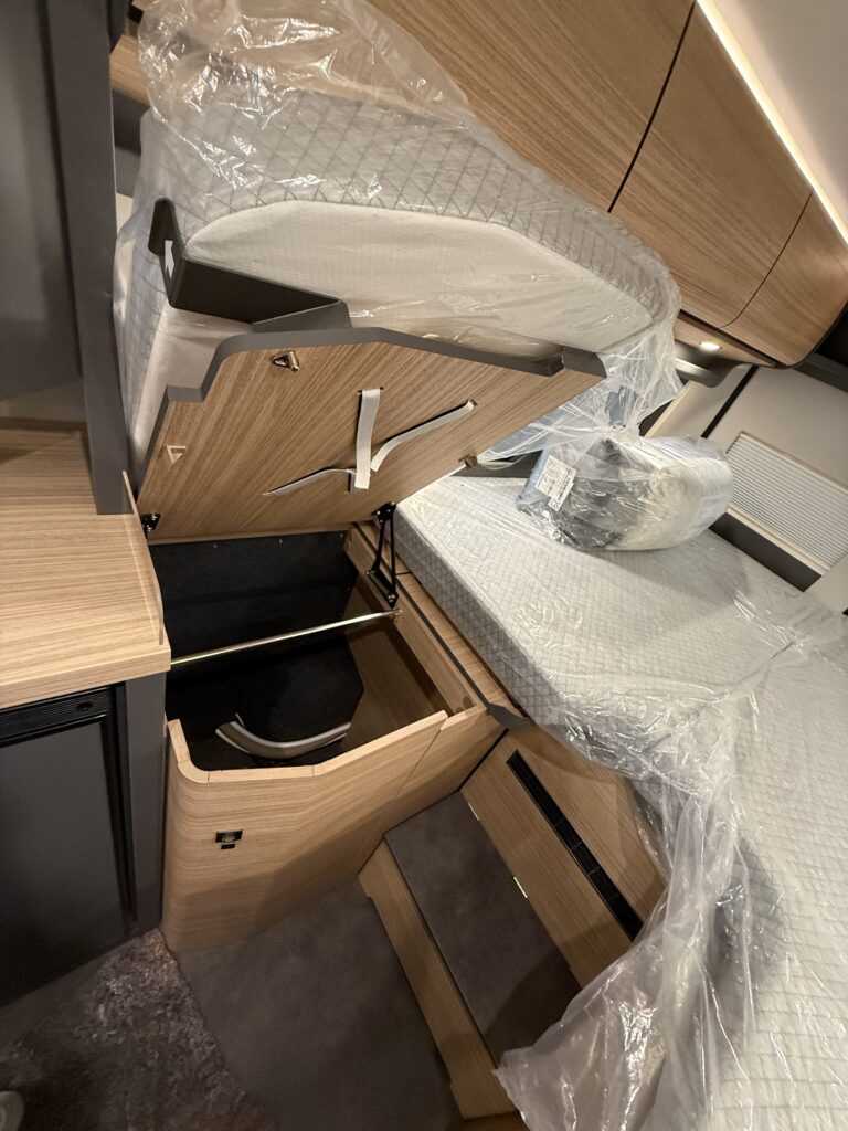 MALIBU VAN DIVERSITY GT SKYVIEW 640 LE K