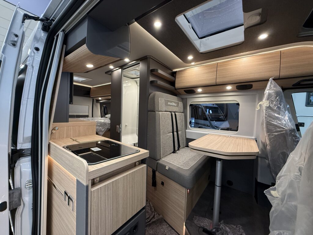 MALIBU VAN DIVERSITY GT SKYVIEW 640 LE K