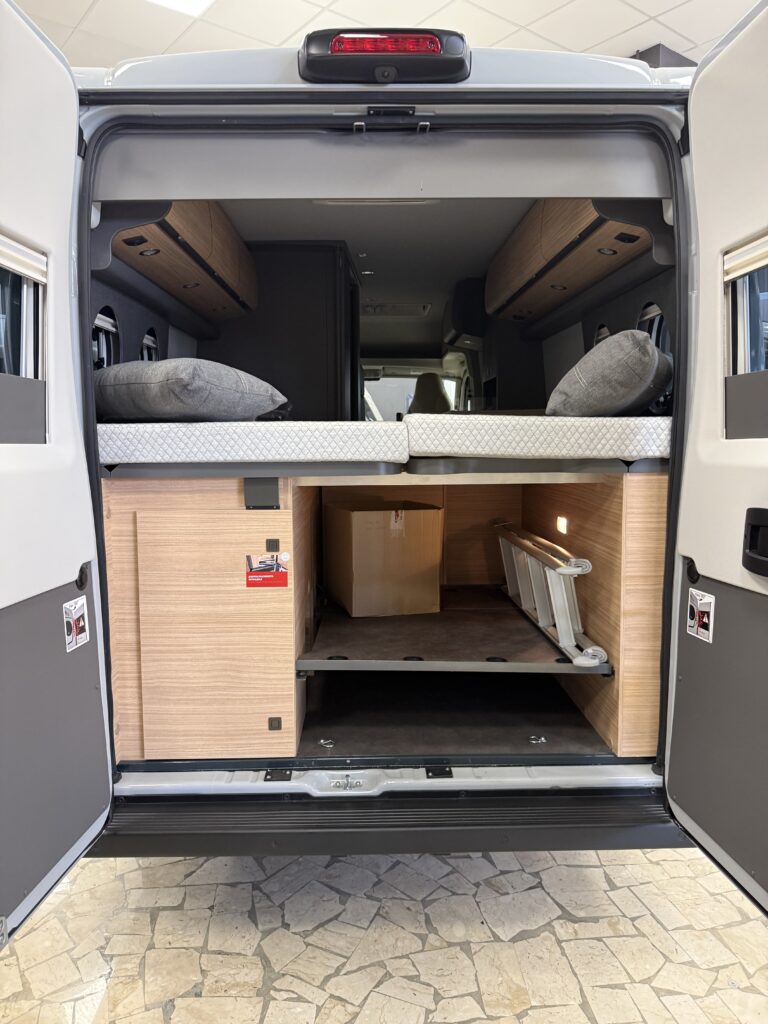 MALIBU VAN DIVERSITY COUPE’ 640 LE K