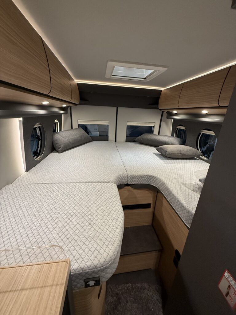 MALIBU VAN DIVERSITY COUPE’ 640 LE K