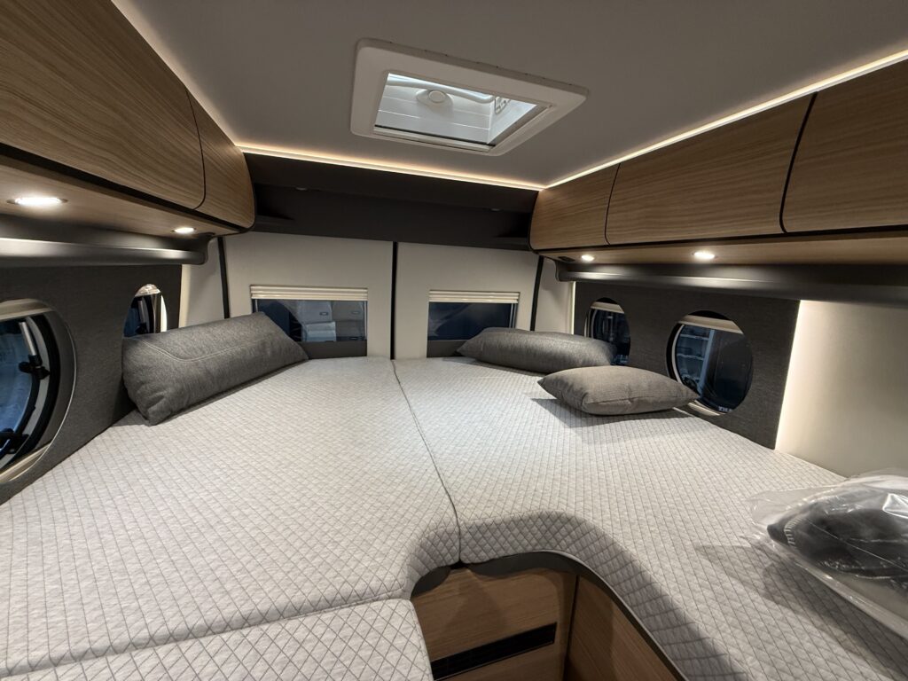 MALIBU VAN DIVERSITY COUPE’ 640 LE K