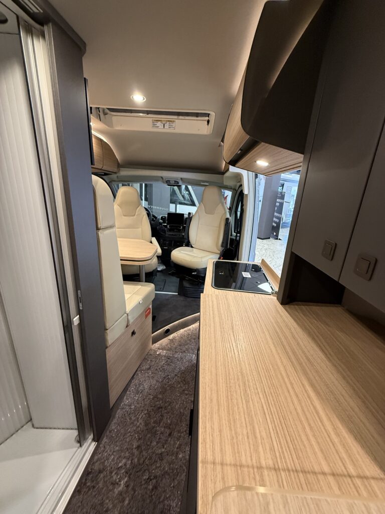 MALIBU VAN DIVERSITY COUPE’ 640 LE K