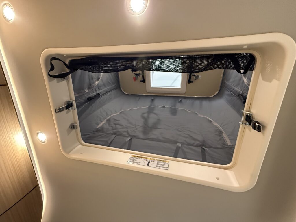 MALIBU VAN DIVERSITY COUPE’ 640 LE K